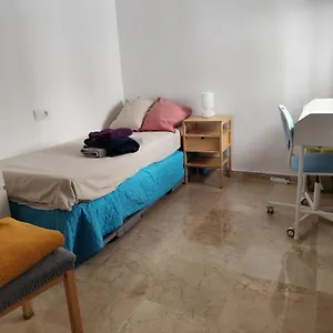 Confortable Habitacion Centrica En Piso Privado Homestay
