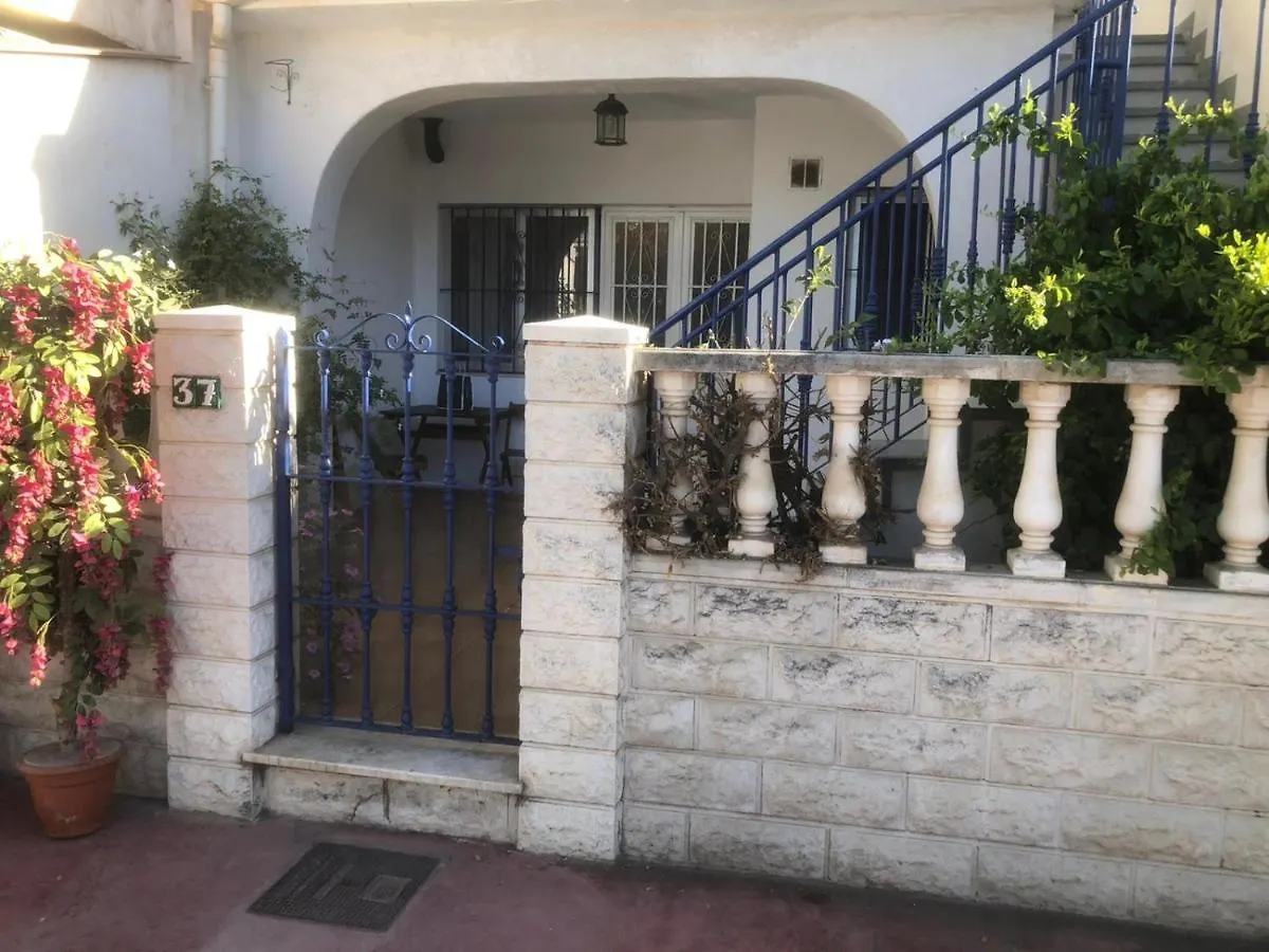 Calle Quitapenas 37 Málaga 0*,  Spagna
